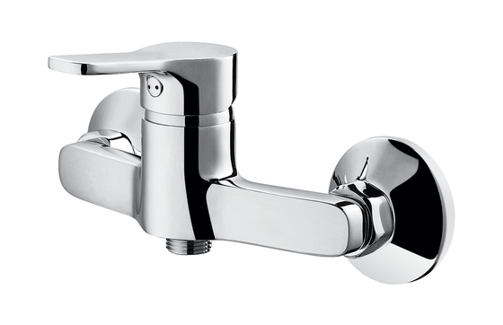 Gương có độ bóng cao Chrome Một vòi tắm có đòn bẩy Vòi dễ dàng làm sạch